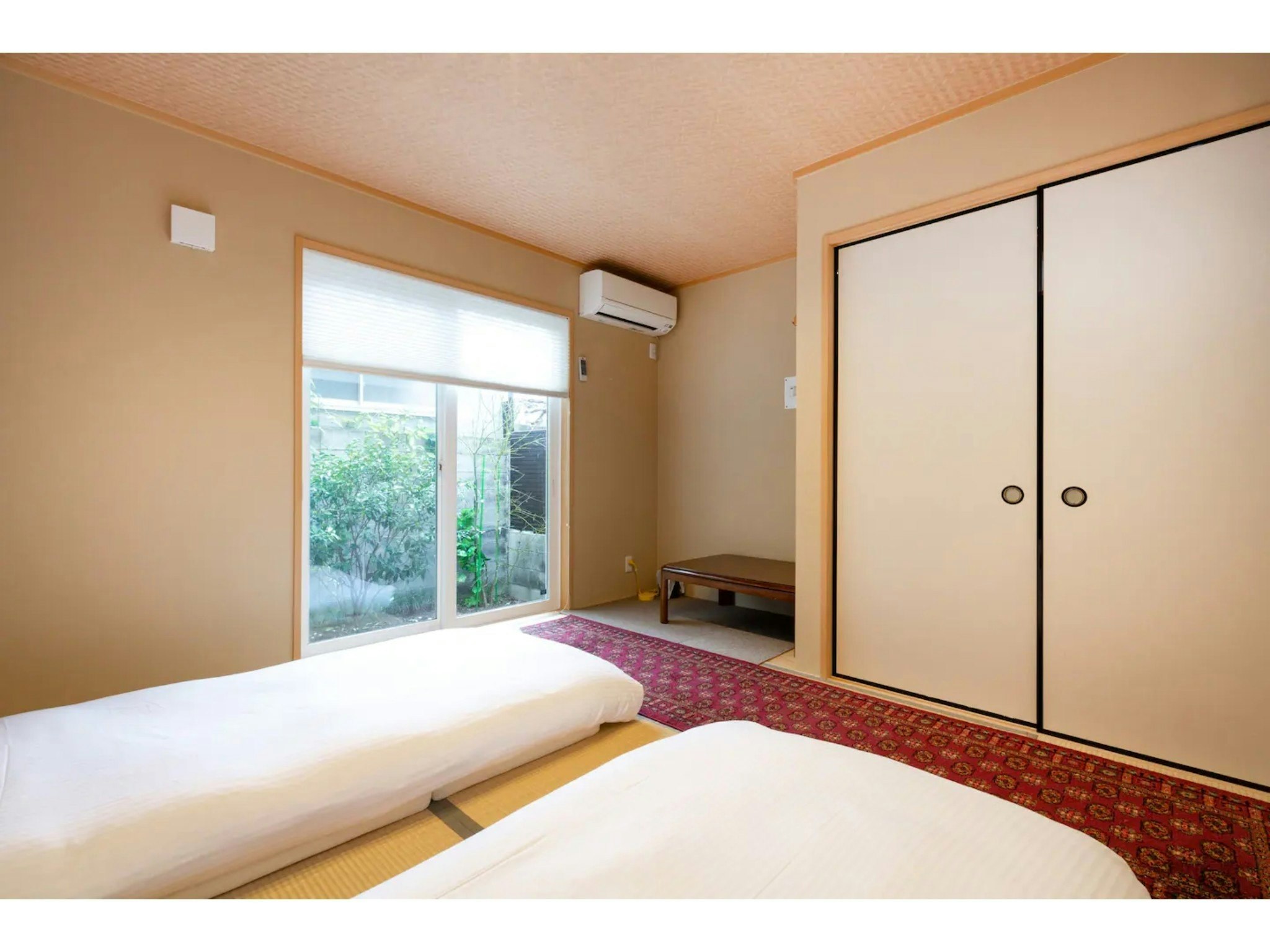 京都駅徒歩6分、新築2階建て一軒家、82m2、4部屋、2浴室、2トイレ、イオンモール2分徒歩バルコニ